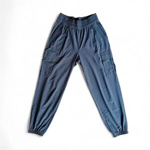 Women’s Vuori Black Cargo Joggers